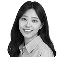 비주얼 커뮤니케이션 디자이너 홍성경 사진