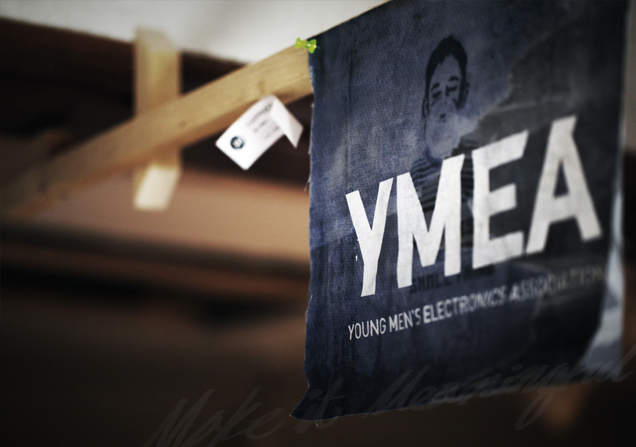 HRK’s work. The background image automatically turns to next image.