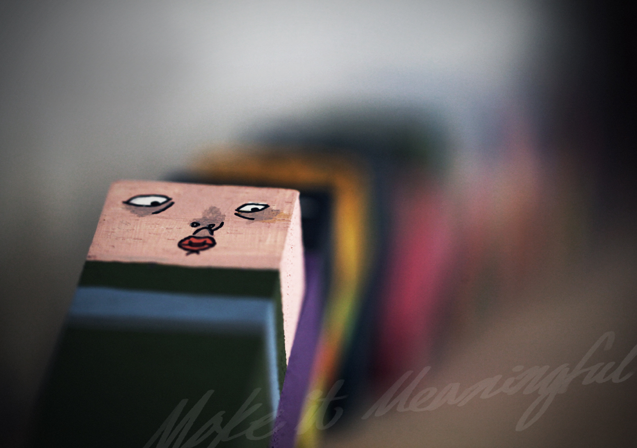 Song’s’s work. The background image automatically turns to next image.