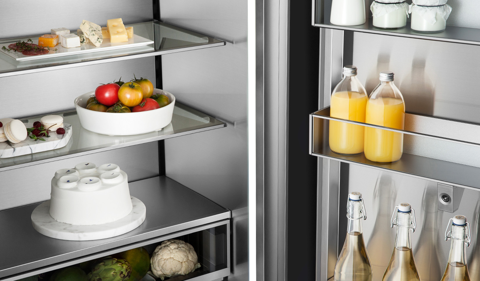 This is an image that shows the internal design of the built-in refrigerator BRR9000M.