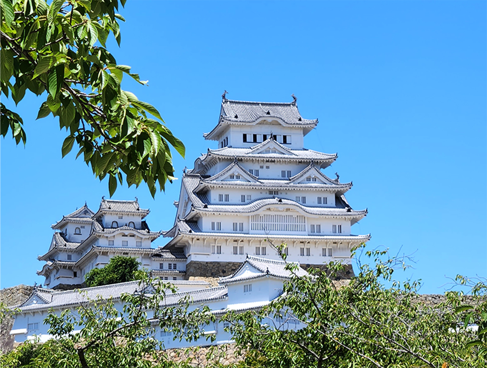 Himeji Castle is a structure coated in white paint.