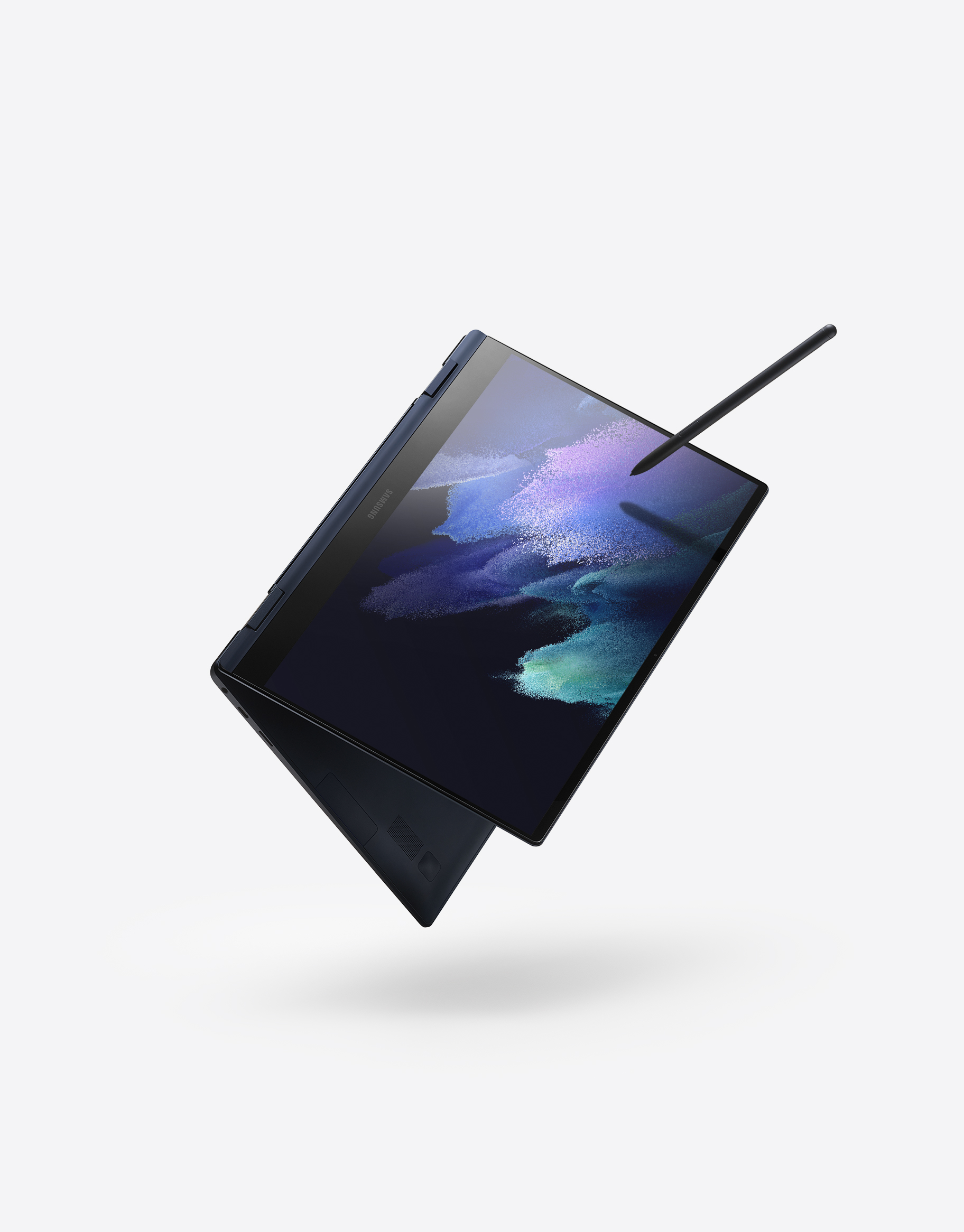Two pictures of Galaxy Book Pro 360 Navy models are rolled. One cut is an image taken with an S pen bent 360 degrees, and one is a close-up shot of a cut closed 45 degrees.