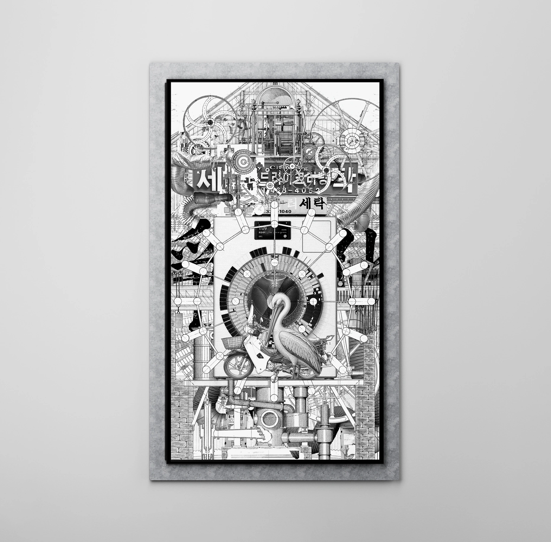 거친 회색 콘크리트처럼 보이는 프레임 안에, 세탁과 건조를 한 기기에서 하는 비스포크 AI 콤보가 흑백 선화로 그려져 있다. 큰 원형 문 앞의 새와 오토바이, 주변의 톱니바퀴와 파이프가 복잡한 산업 풍경을 만든다.