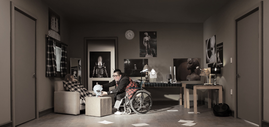 전시 영상물 ‘외계인의 방’과 관련된 이미지 컷이 있습니다.